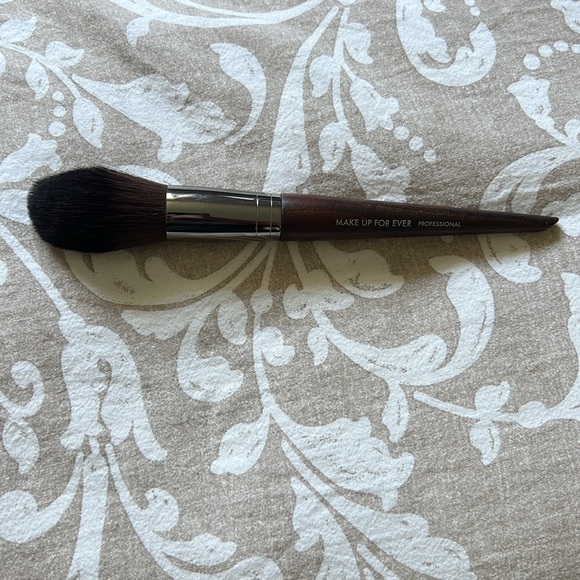 MUFE Make Up For Ever 160 blush brush - Picture 2 of 5